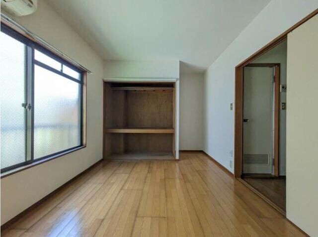 物件内観写真2　( )