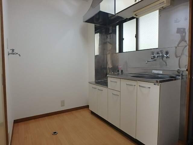 物件内観写真3　( )