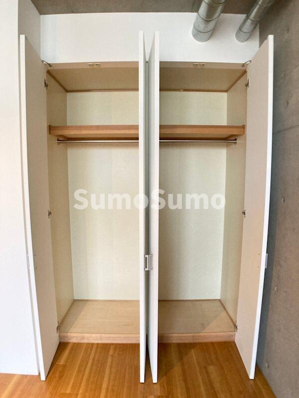 収納(小物を収納するのに便利です)