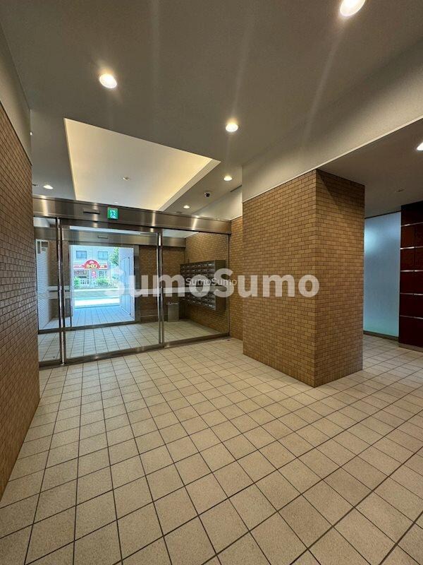 ロビー・ラウンジ(清潔なロビーです)