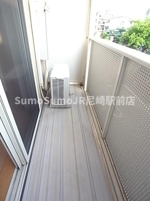 物件内観写真13　(お洗濯にも便利なバルコニー付き)