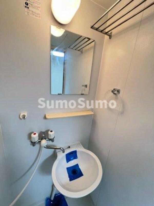 洗面・脱衣所(忙しい朝には欠かせない洗面所です)