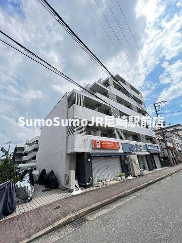 物件外観写真1　(外観もきれいです)