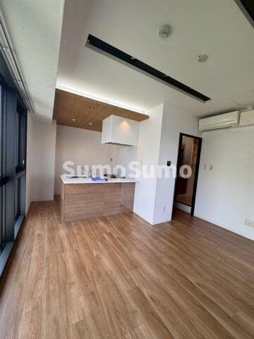 物件内観写真17　(ゆったり過ごせる居間です)