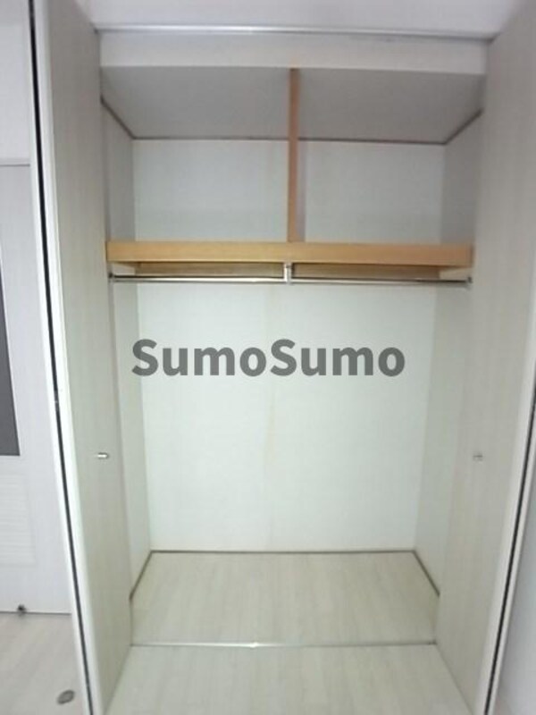 収納(たっぷりとした収納スペースです)