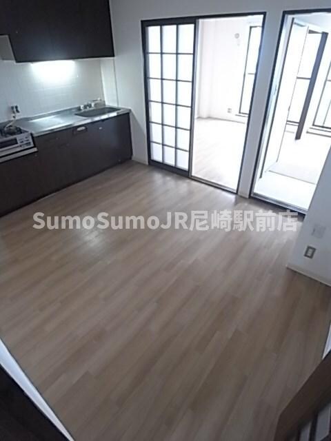 物件内観写真3　(おしゃれなリビングです)