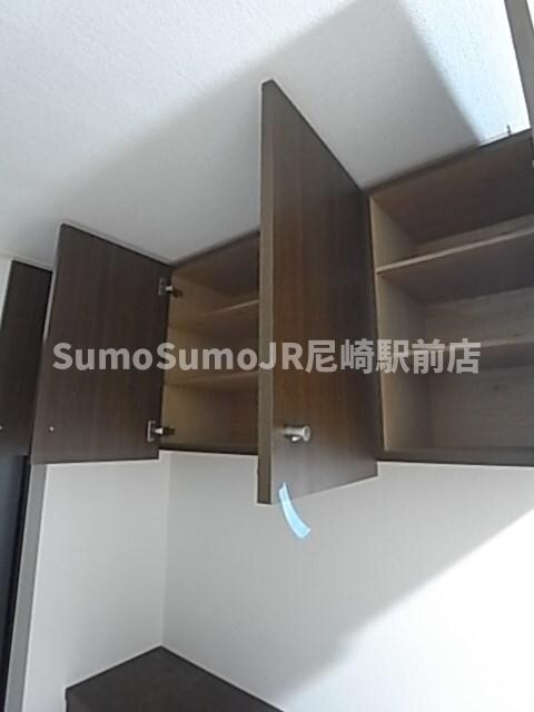 物件内観写真14　(こまごまとしたものを収納できそうですね)