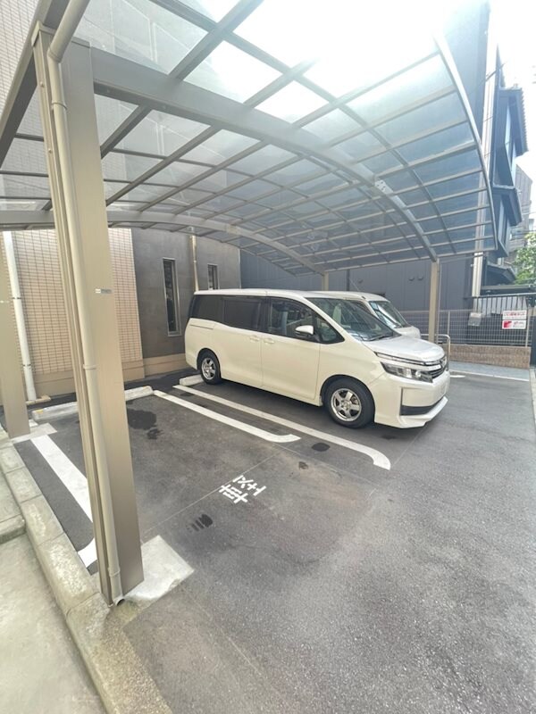 物件外観写真4　(駐車場があります)