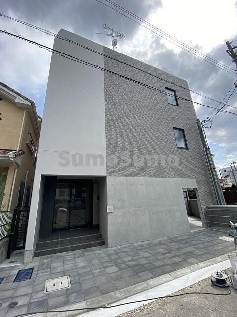 物件外観写真2　(外観もきれいです)