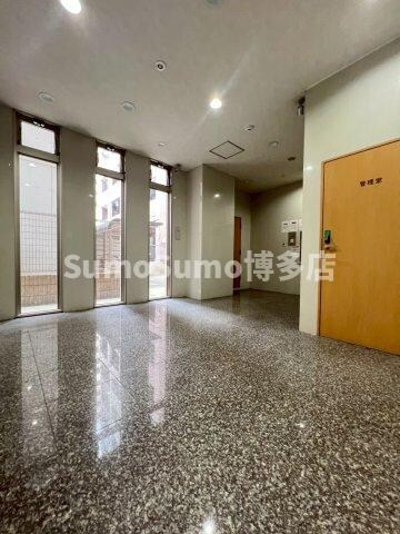 物件外観写真2　(毎日通るロビーはこのようになっています)