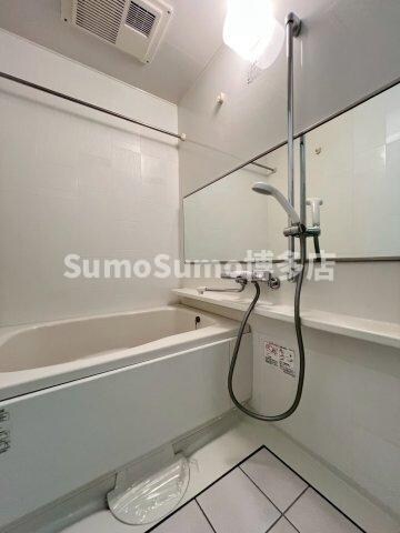 物件内観写真15　(お風呂で日々の疲れを落としましょう)