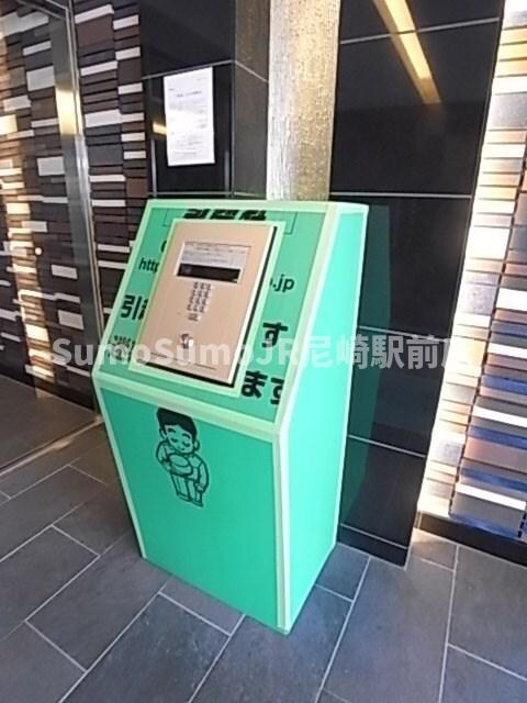 物件外観写真2　(落ち着いた雰囲気の外観です)