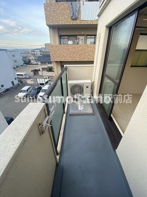 バルコニー(バルコニーがあります)