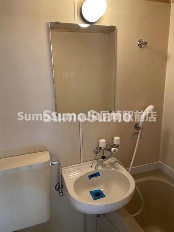 洗面・脱衣所(明るい洗面所です)