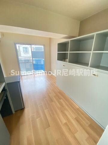 物件内観写真9　(使いやすいリビングです)