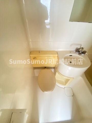 物件内観写真15　(清潔感のあるトイレです)