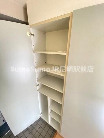 物件内観写真19　(大きなものも収納できそうです)