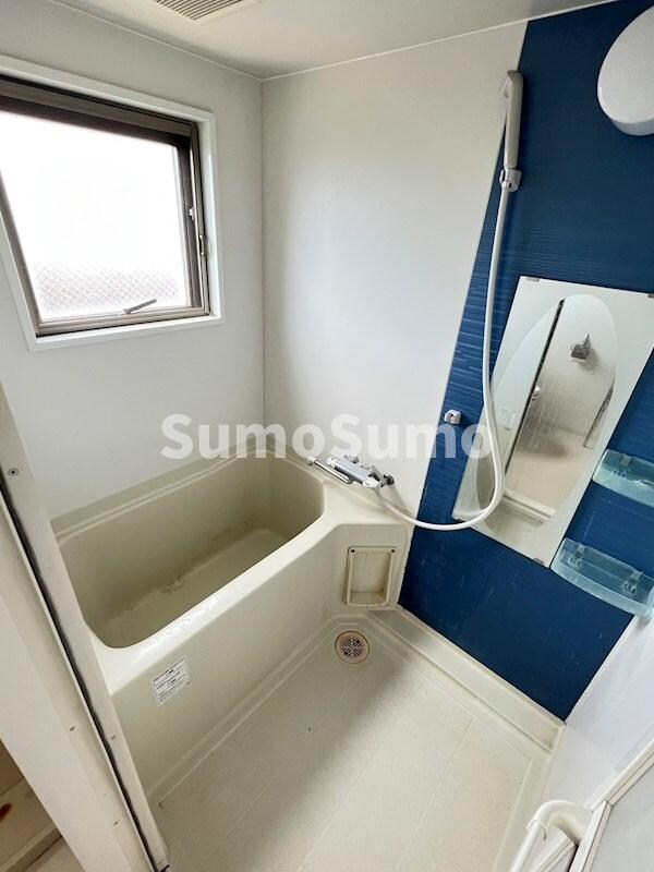 物件内観写真9　(コンパクトで使いやすいお風呂です)