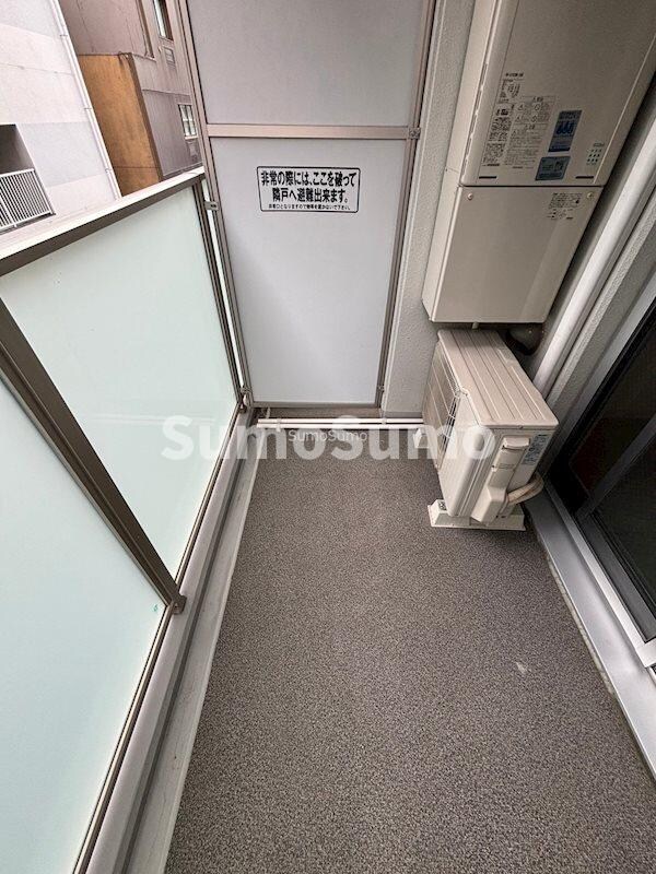 物件内観写真10　(外からの目が気にならないバルコニーで洗濯物が干せます)