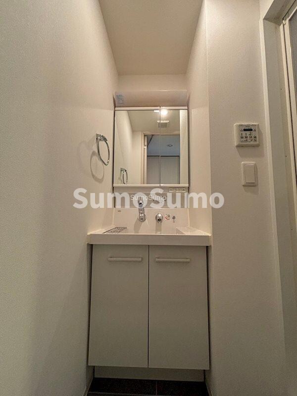 物件内観写真12　(脱衣スペースもあります)