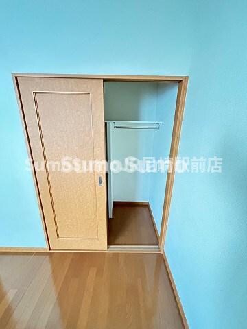 物件内観写真14　(便利な収納スペースです)