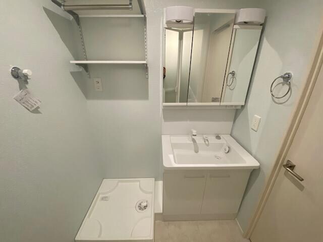 物件内観写真12　( )