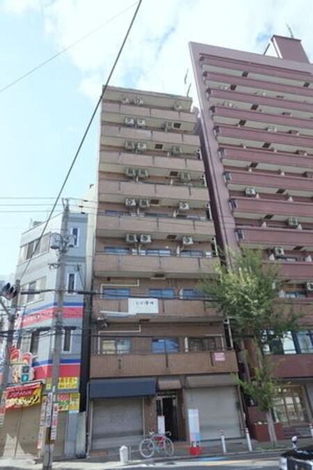 プレミール北堀江外観写真