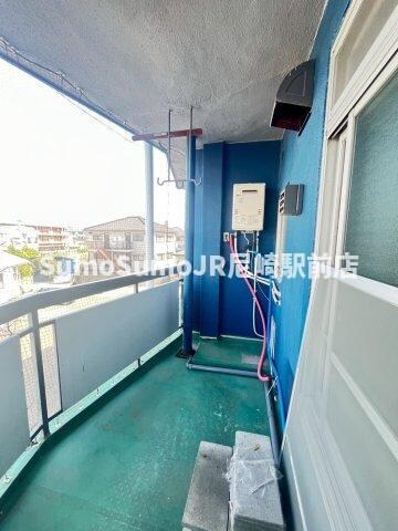 物件内観写真8　(バルコニーからの眺めを楽しみながら食事をしませんか)