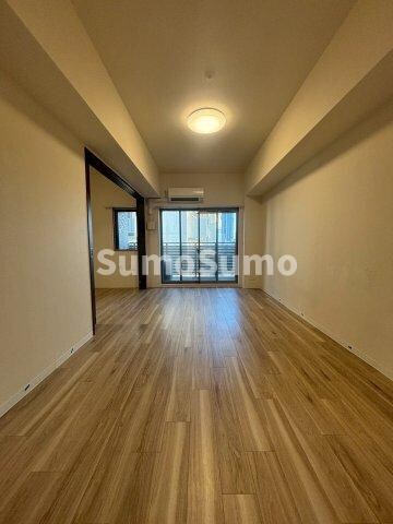 物件内観写真6　(ゆったり過ごせる居間です)