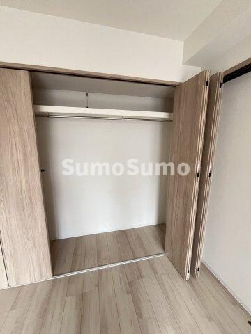 物件内観写真5　(小物を収納するのに便利です)