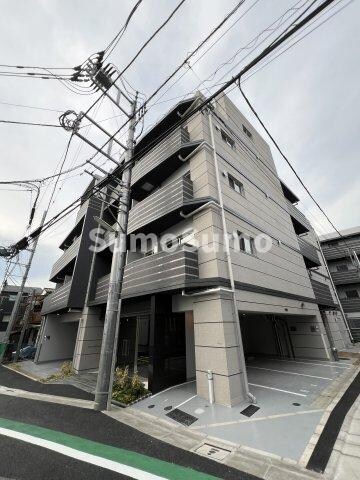 物件外観写真1　(落ち着いた雰囲気の外観です)