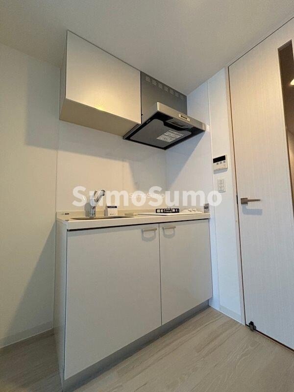 物件内観写真7　(コンパクトなキッチンで掃除もラクラク)