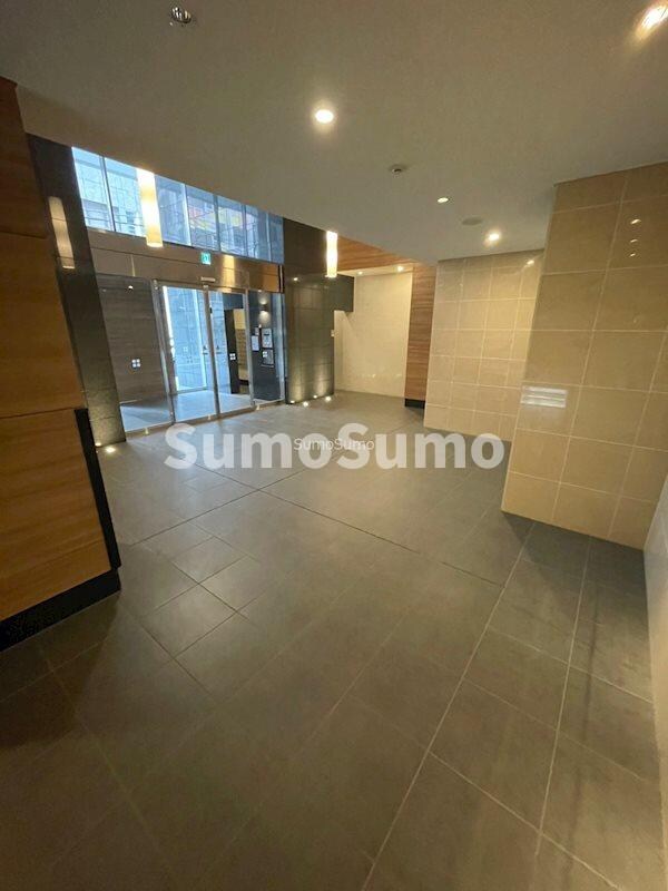 物件外観写真3　(ロビーです)