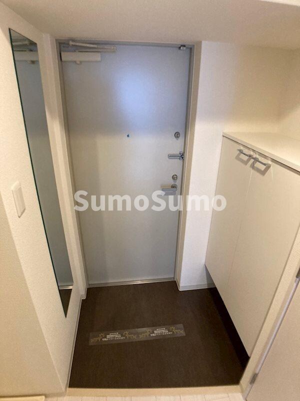 物件内観写真8　(きれいな玄関です)