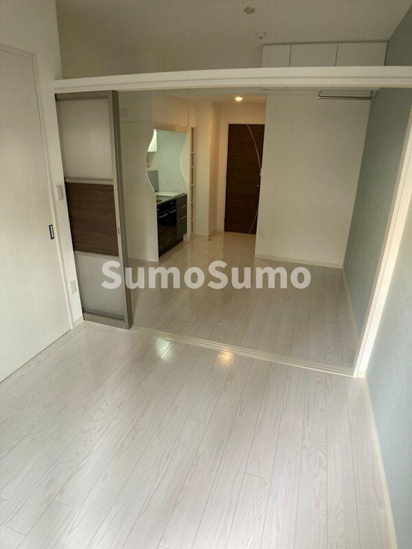 物件内観写真11　(使い勝手のいい寝室です)