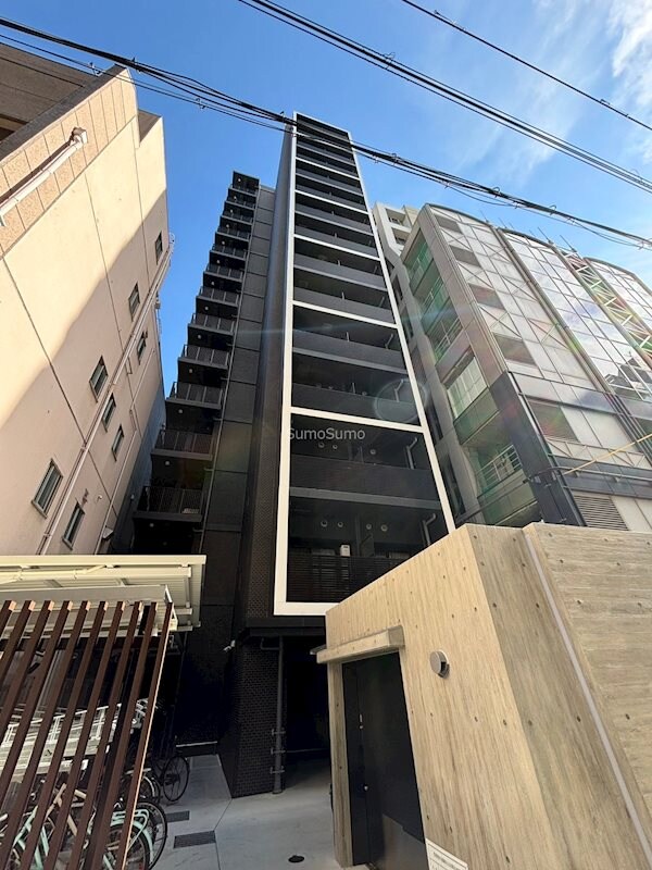 物件外観写真1　(外観もきれいです)