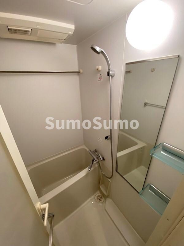 物件内観写真8　(きれいなお風呂です)