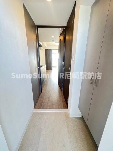 物件内観写真3　(きれいな玄関です)