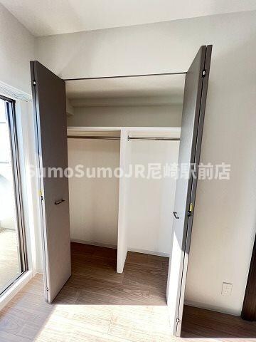 物件内観写真12　(ちょっとした収納スペースも充実しています)