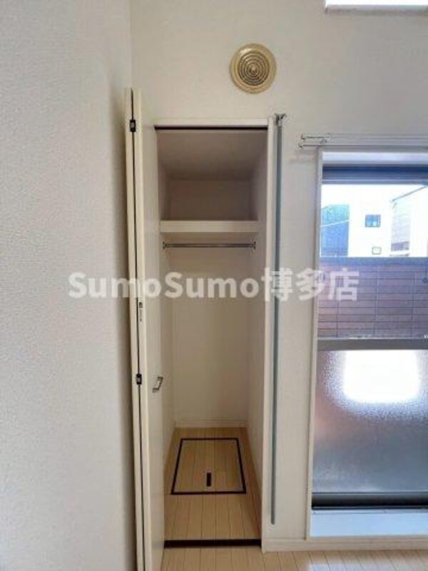 収納(たっぷりとした収納スペースです)