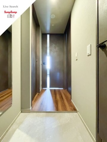 物件内観写真4　(こちらの居間で趣味の時間をお楽しみください)