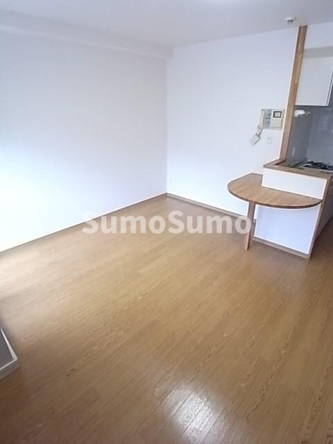 物件内観写真6　(リビングです)