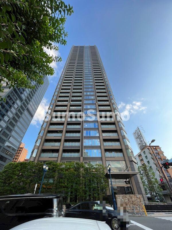 物件外観写真1　(きれいな外観です)