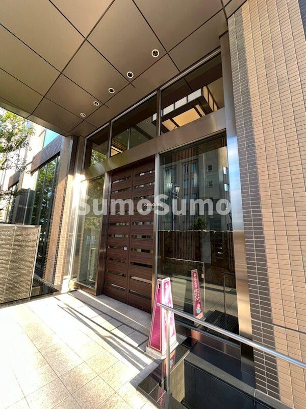 物件外観写真2　(エントランスです)