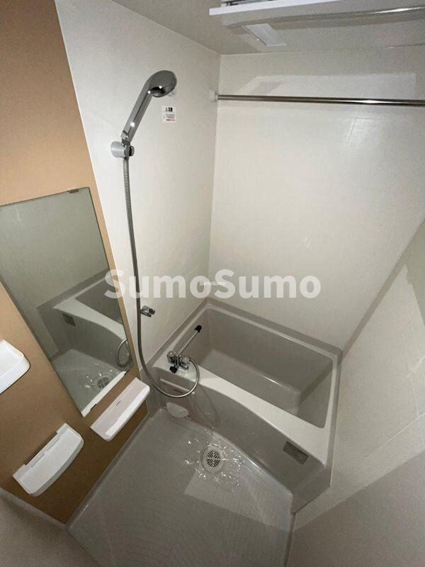 物件内観写真11　(コンパクトで使いやすいお風呂です)