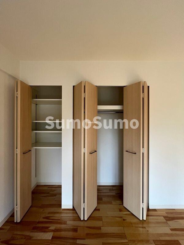 物件内観写真17　(収納スペース豊富です)