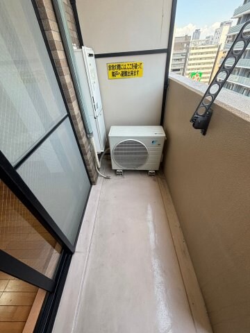 物件内観写真9　(外からの目が気にならないバルコニーで洗濯物が干せます)