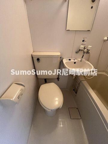 物件内観写真11　(コンパクトで使いやすいトイレです)