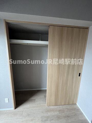 物件内観写真17　(小物を収納するのに便利です)