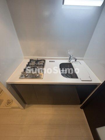 物件内観写真18　(コンパクトなキッチンで掃除もラクラク)